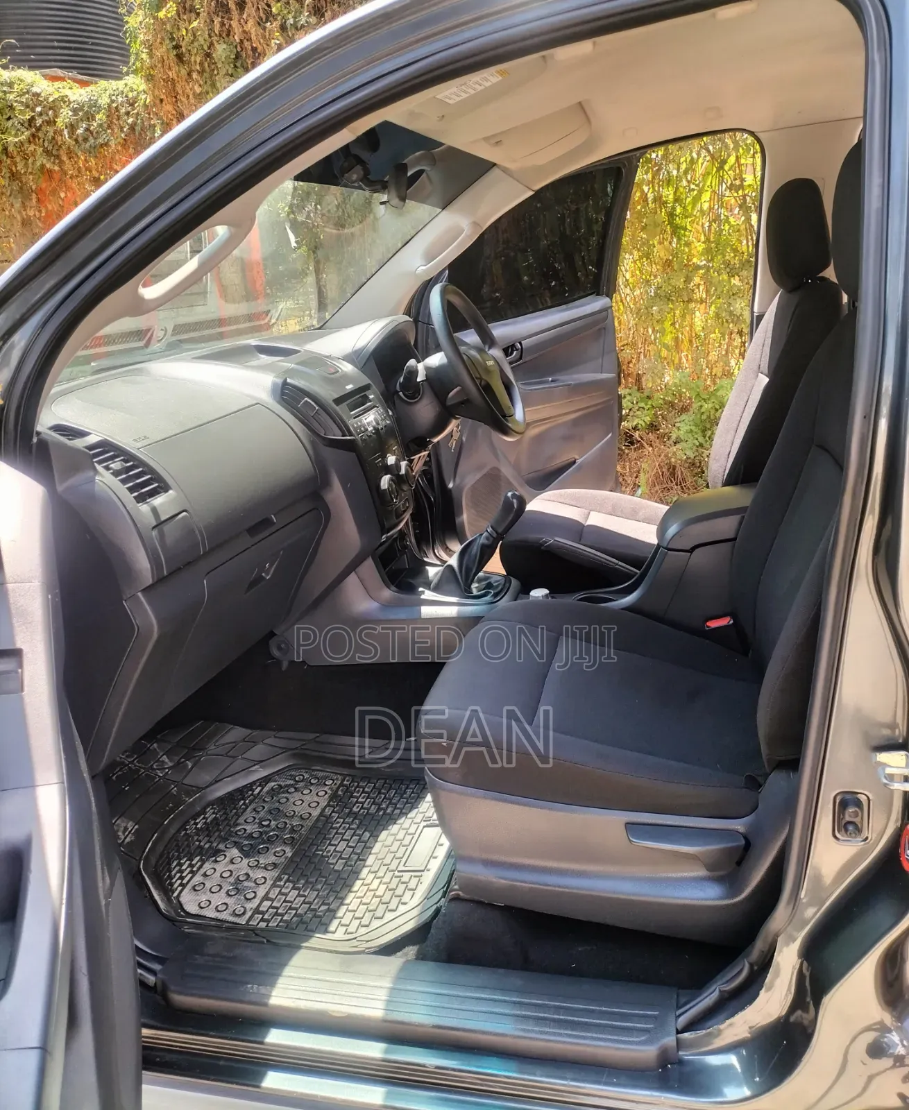 Isuzu D-MAX 2022 Gray