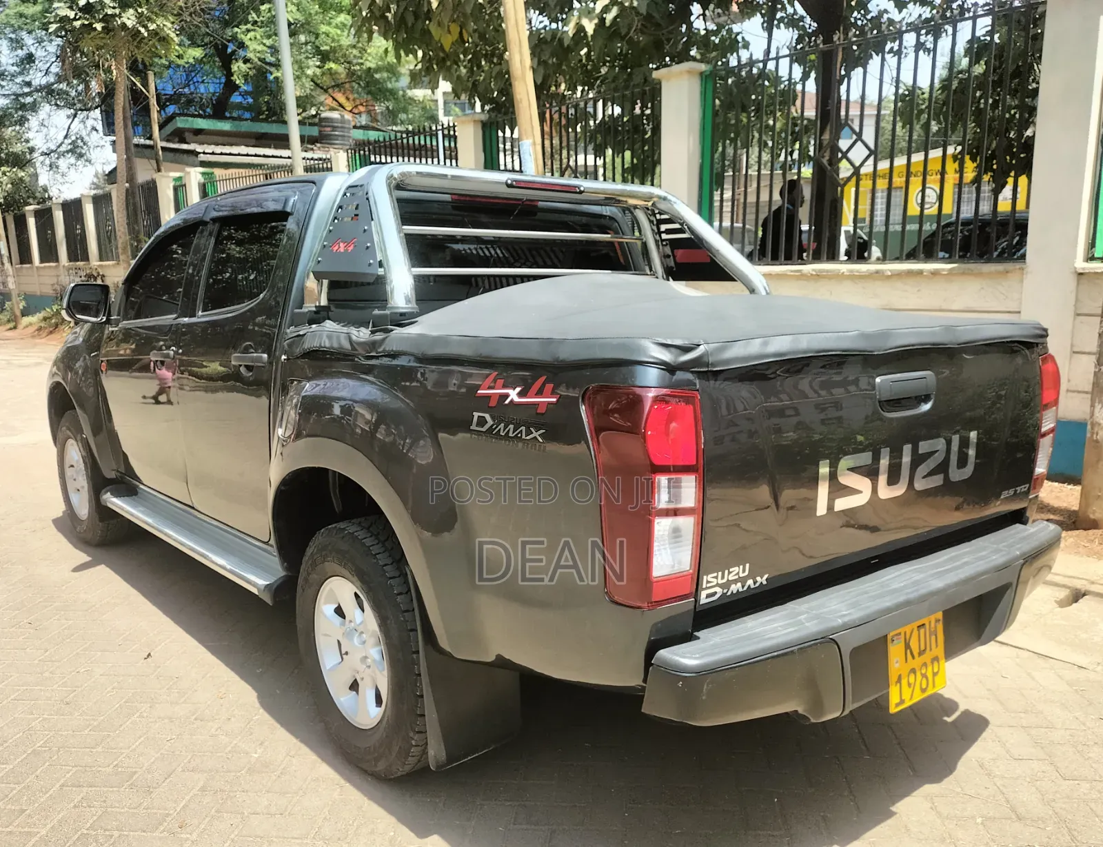 Isuzu D-MAX 2022 Gray