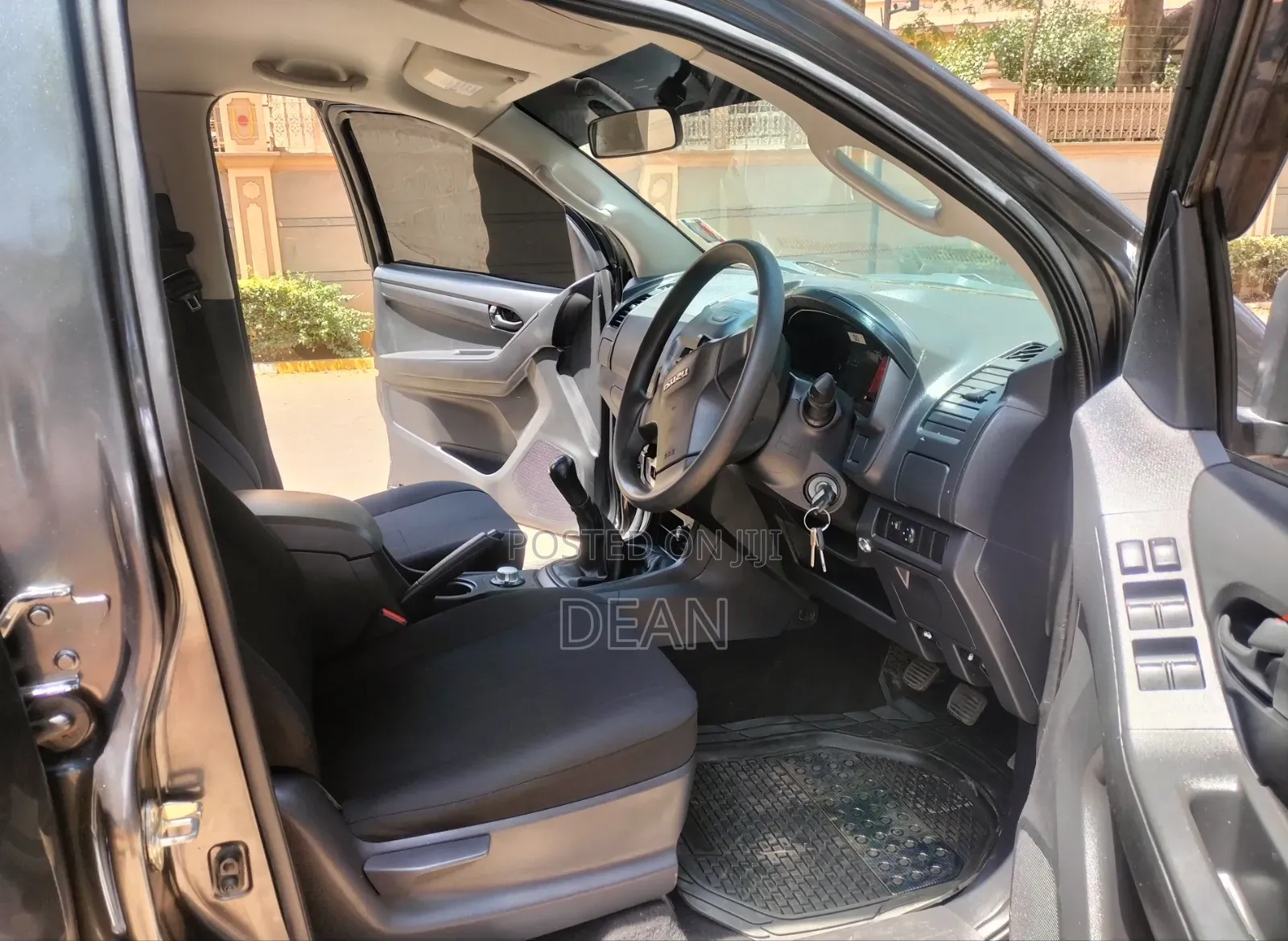 Isuzu D-MAX 2022 Gray