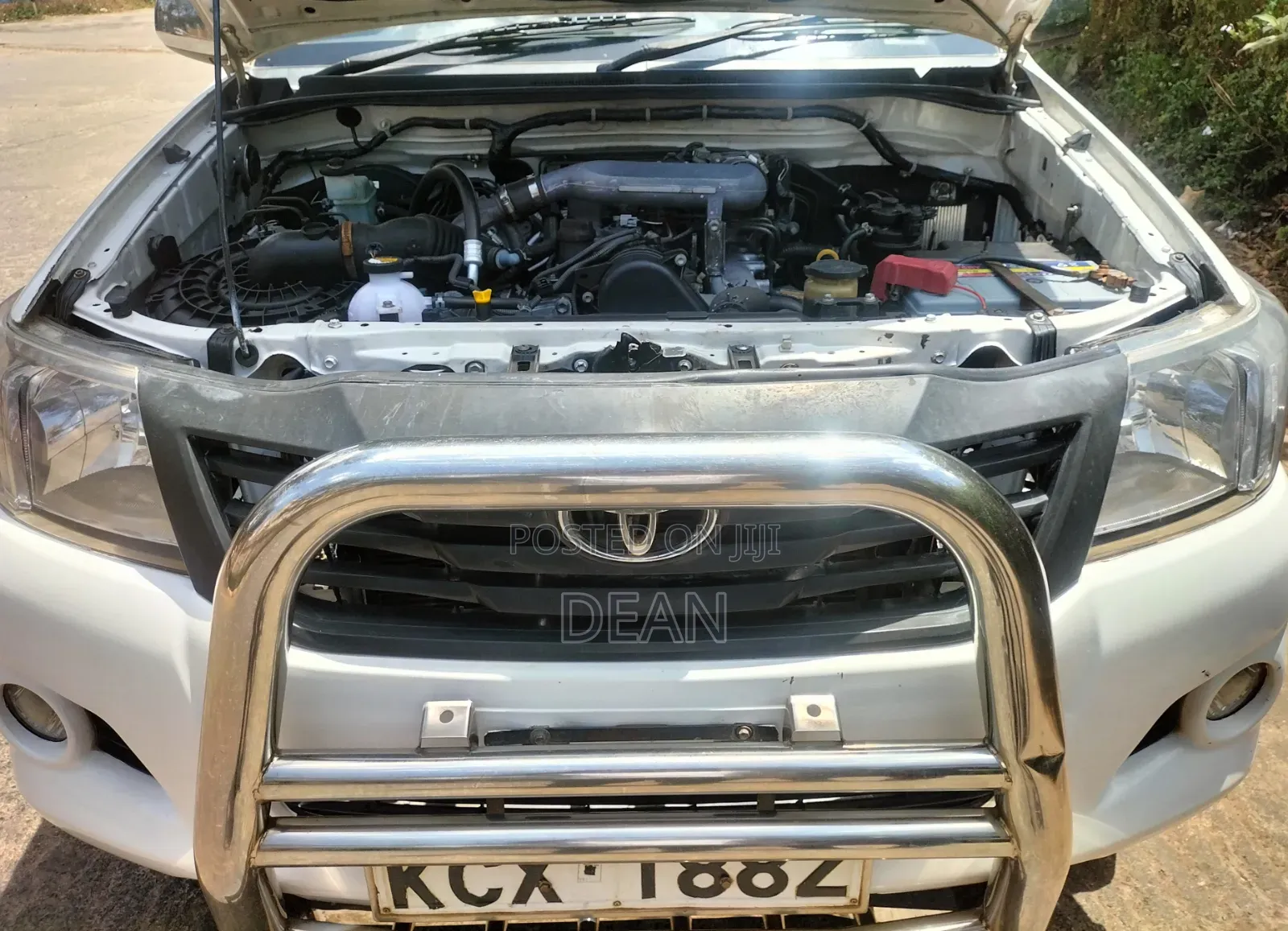 Toyota Hilux 2014 White