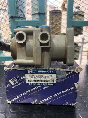 Foot Brake Valve/Brake Master Valve 8mm Full Output Sino Howo H2/H3 FG