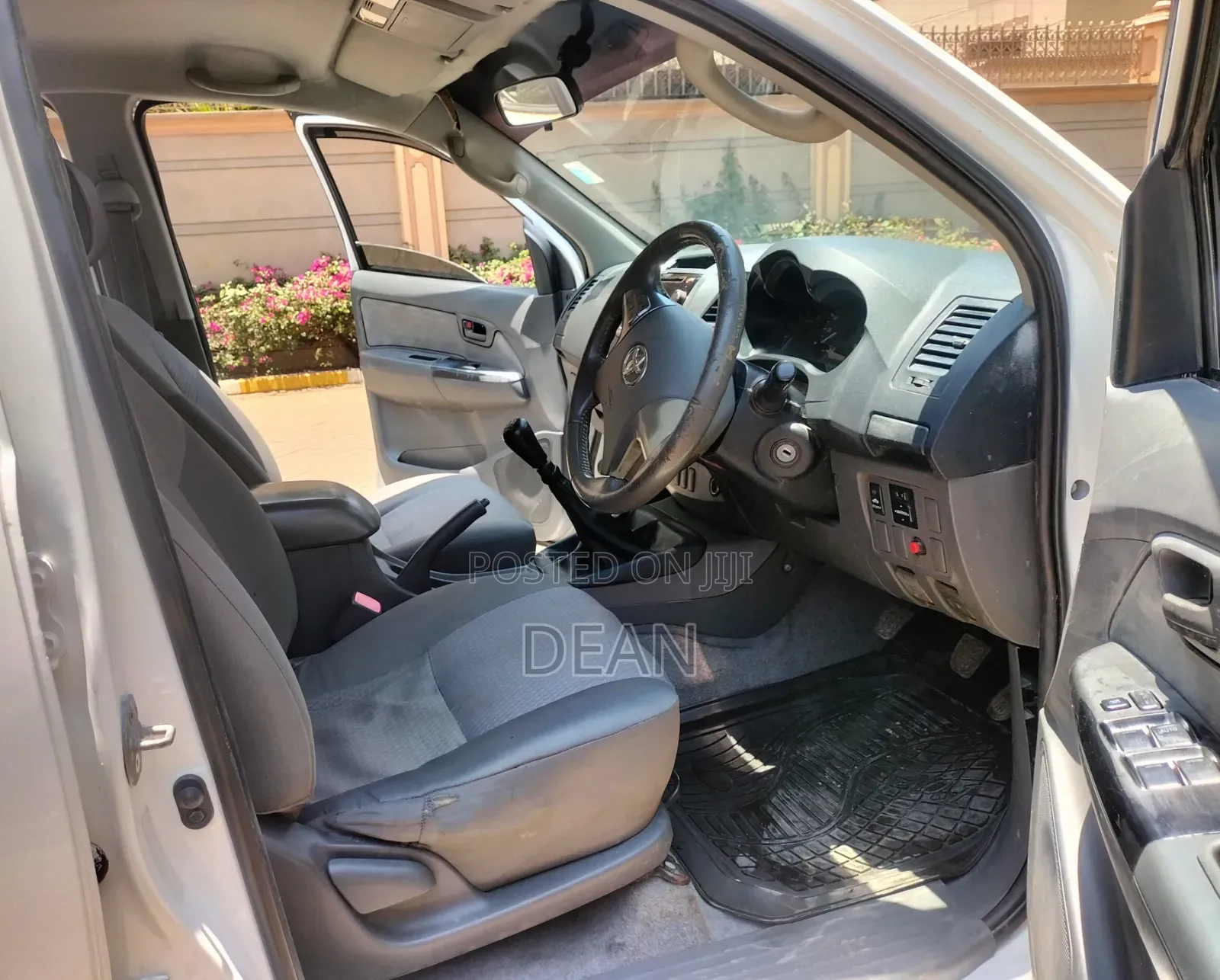 Toyota Hilux 2015 White
