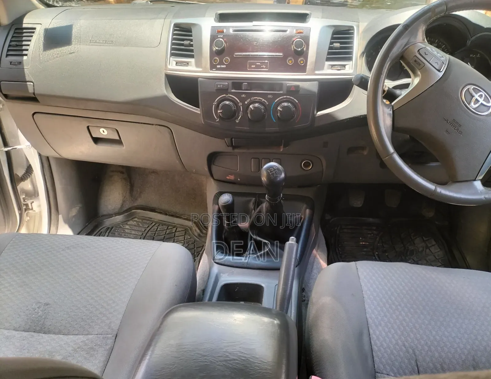 Toyota Hilux 2015 White