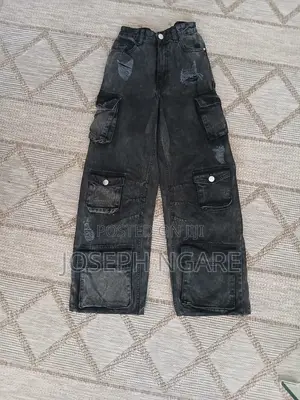 Thrifted Women’s Cargo Pants – Stylish Utility Trousers, W27, H36, L40