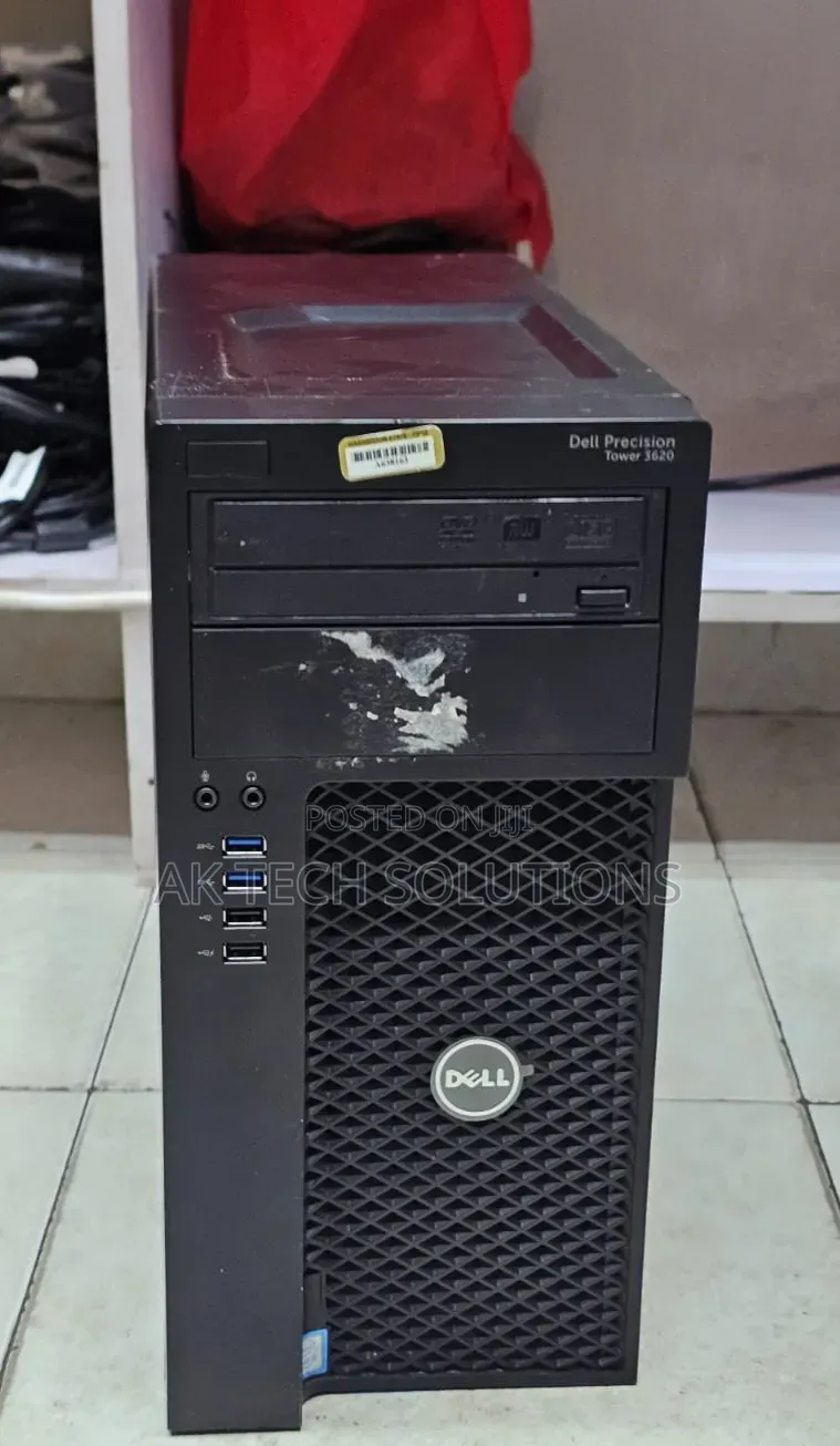 Desktop Computer Dell 8GB Intel Core i7 SSD 256GB