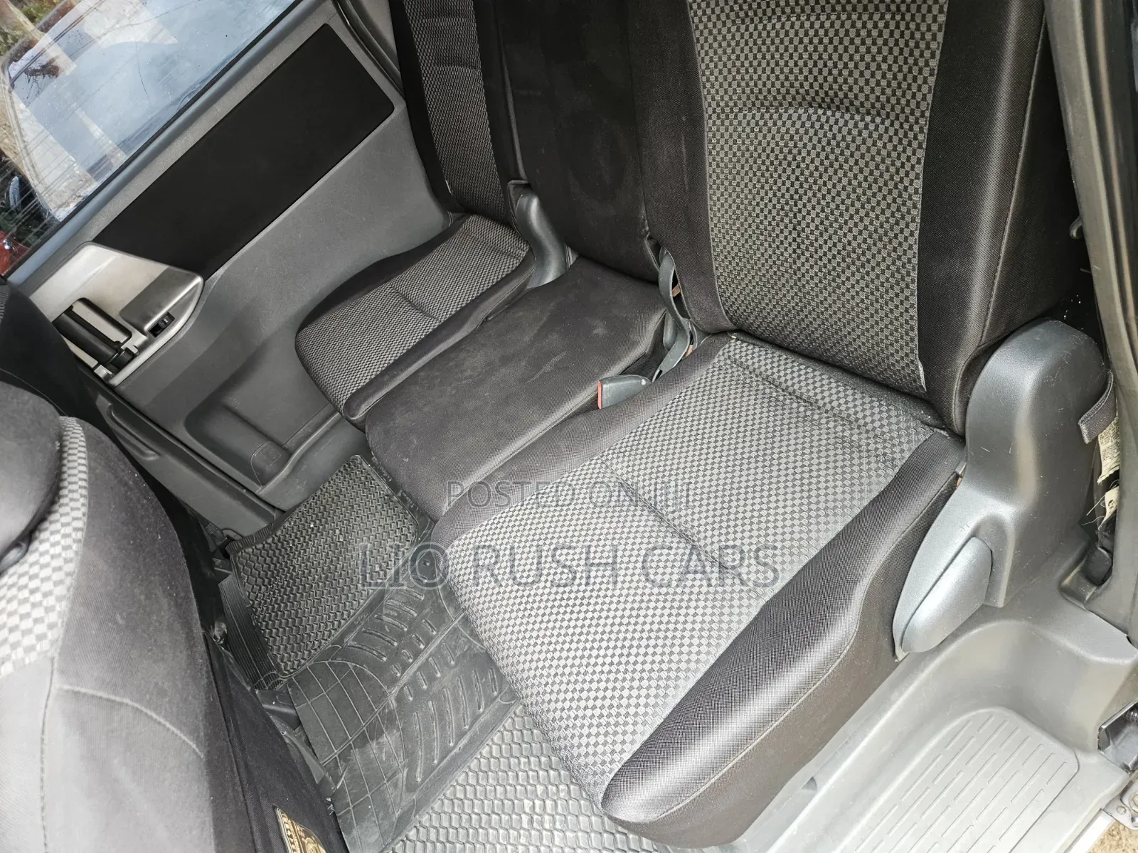 Toyota Noah 2009 Gray