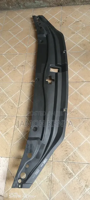 Toyota Land Cruiser V8,2008-2010-2014-2018 Radiator Panel,top Cove