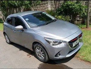Mazda Demio 2016 Silver