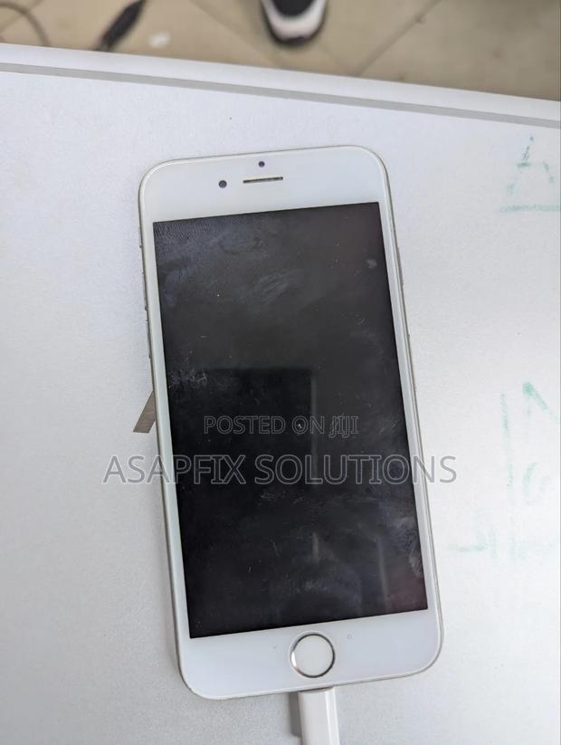 Apple iPhone 6s 64 GB Silver - thumbnail 3