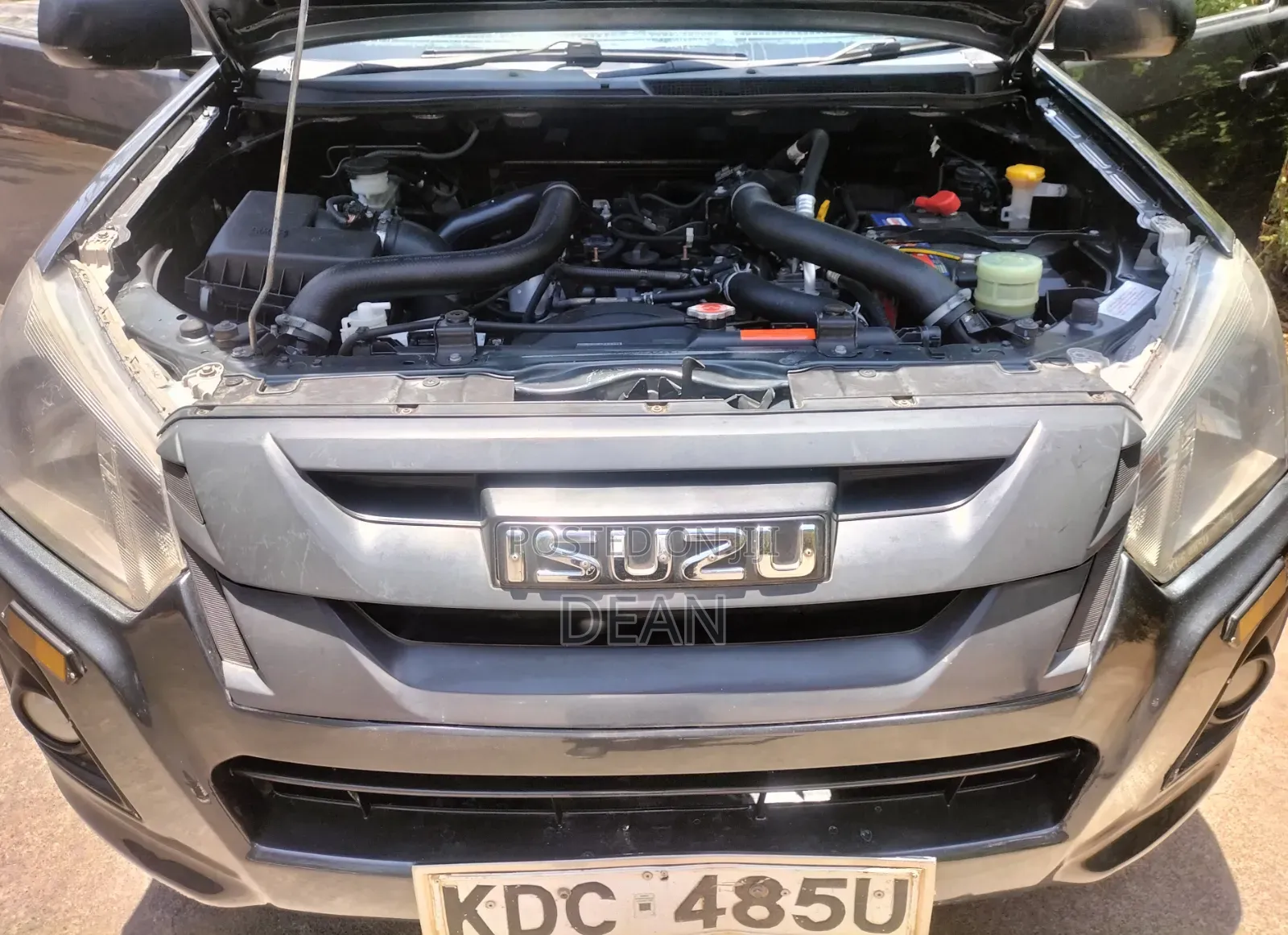 Isuzu D-MAX 2021 Gray