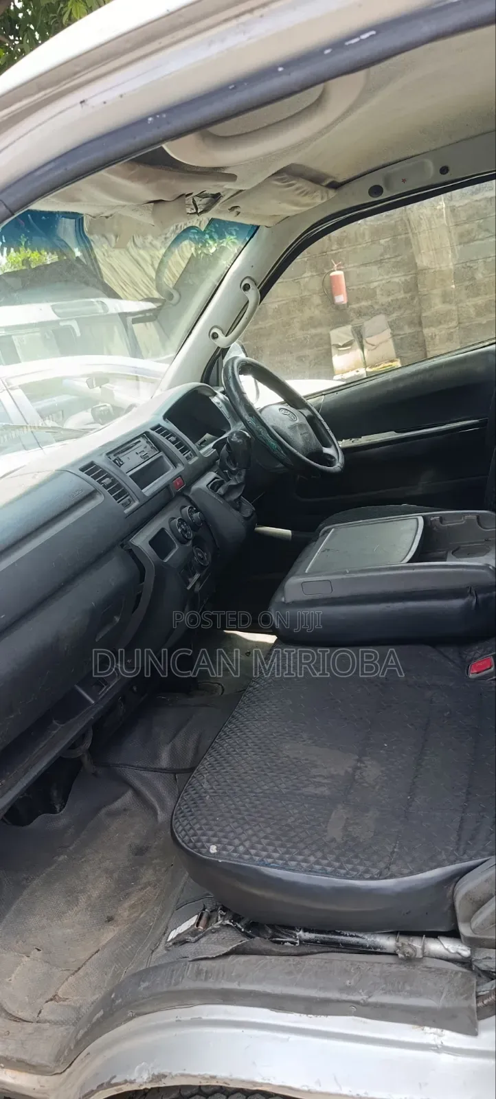 Toyota HiAce 2006 Silver