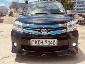 Toyota Sienta 1.5 FWD 2015 Black