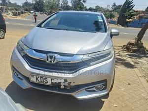 Honda Fit Shuttle 1.5 Hybrid 2WD 2017 Silver