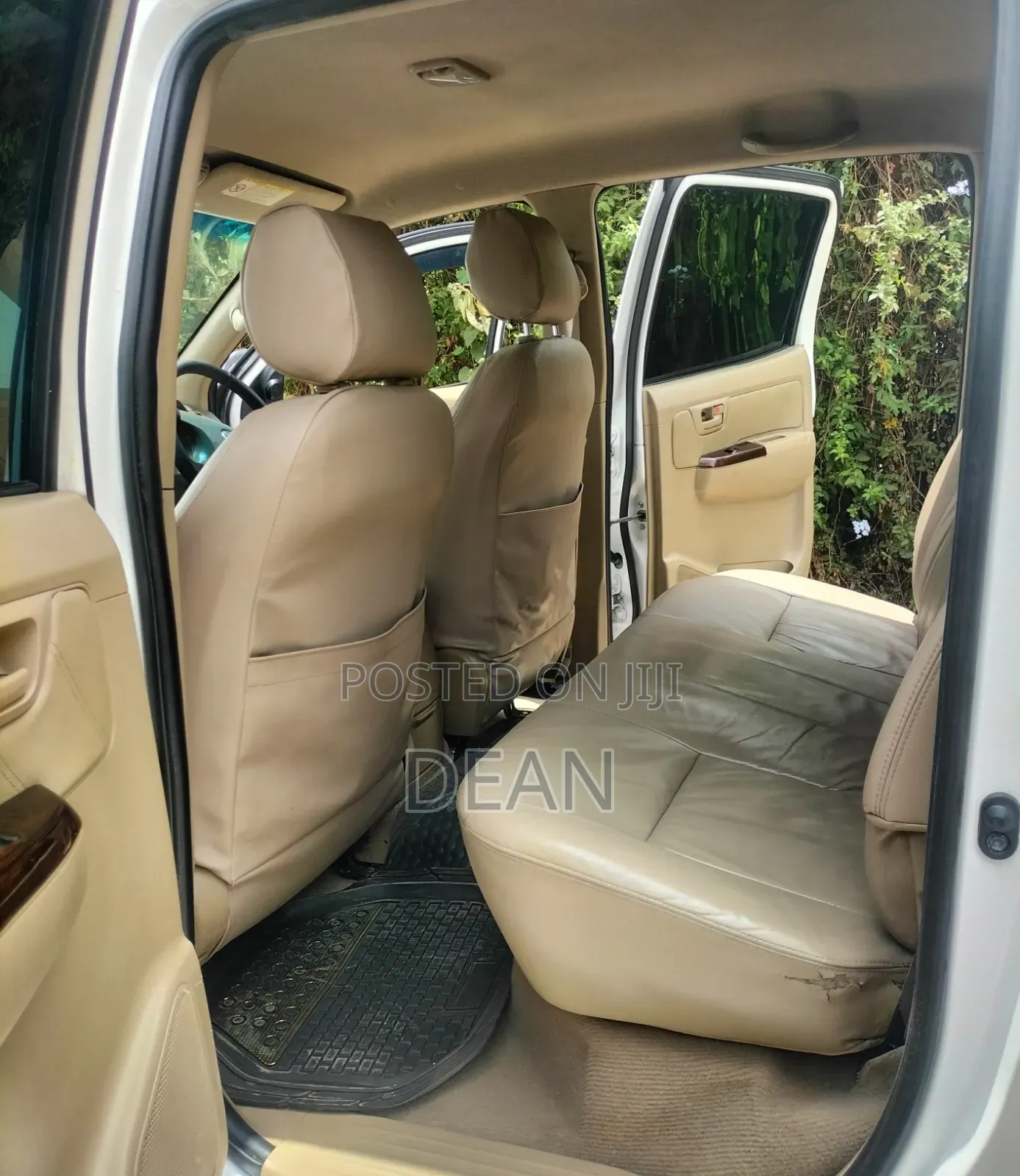 Toyota Hilux 2011 White