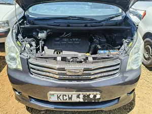Toyota Noah 2012 Gray