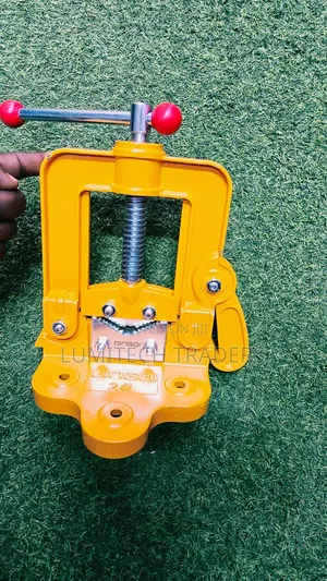 Heavy Duty 2 Inch Pipe Vice