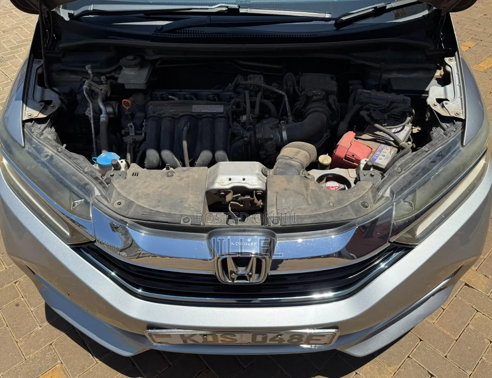 Honda Fit Shuttle 2017 Silver