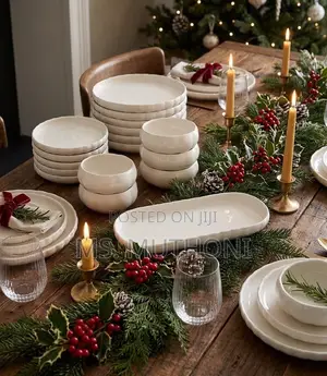 25 Pieces White Porcelain Dinner Set
