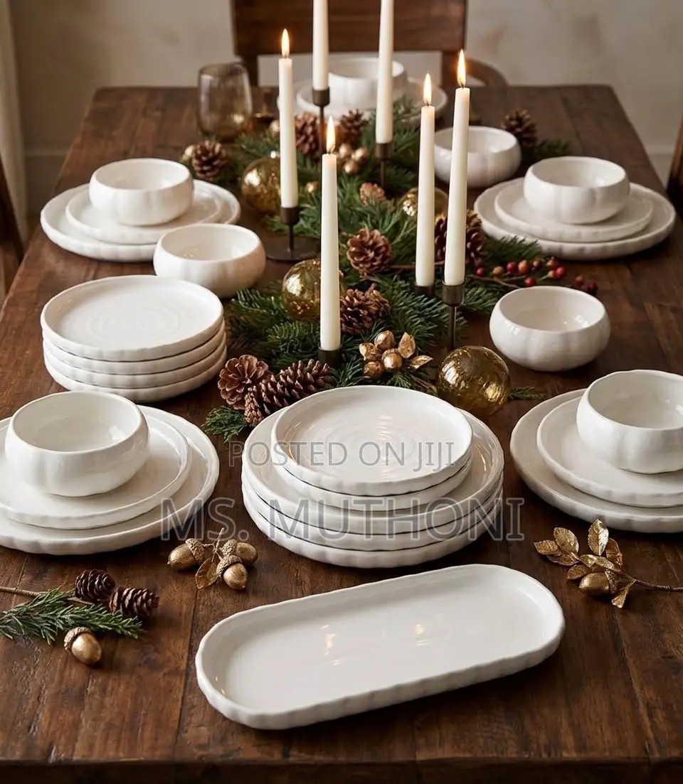 25 Pieces White Porcelain Dinner Set
