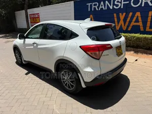 Honda Vezel 2016 White