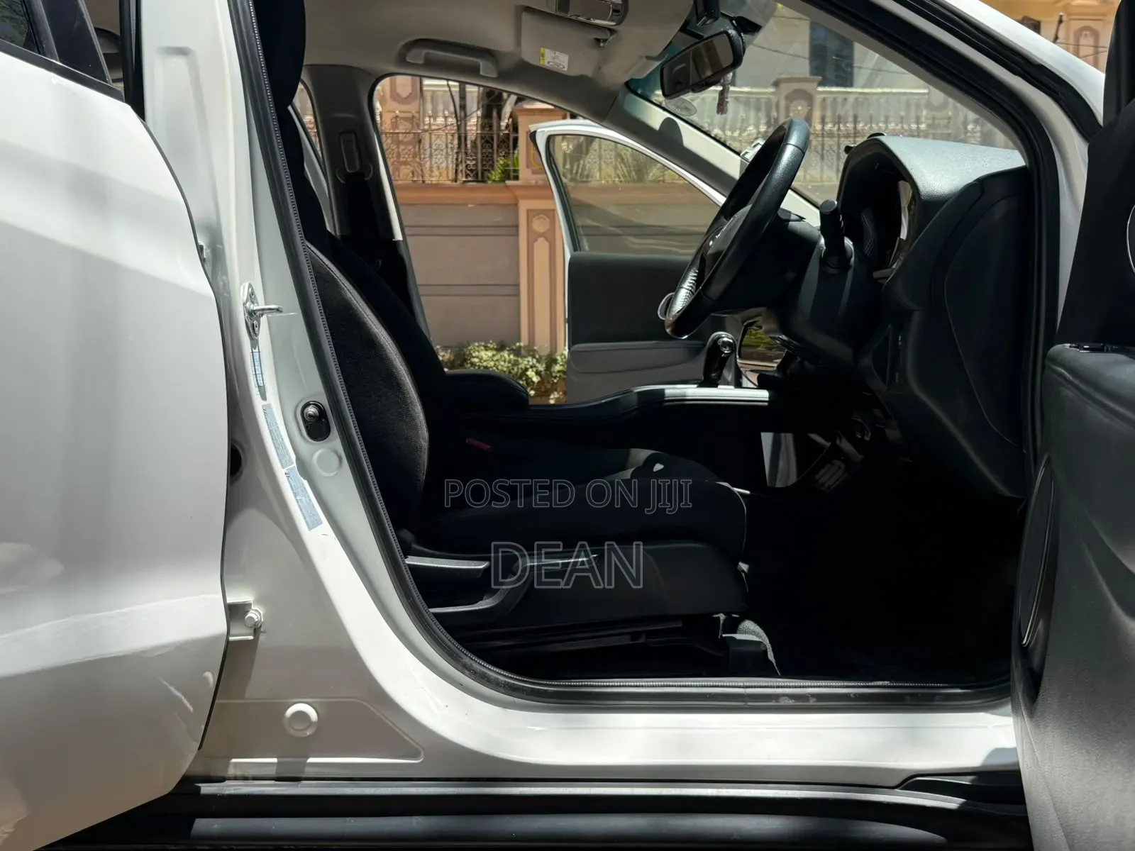 Honda Vezel 2016 White