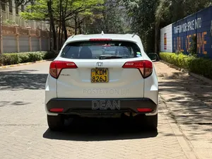 Honda Vezel 2016 White