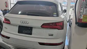 Audi Q5 2.0T Premium AWD quattro 2019 White