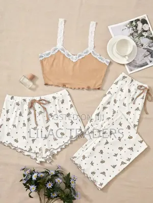 Trendy 3-Piece Floral Pajamas for Ladies Bre
