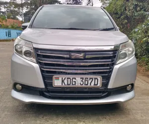 Toyota Noah 2015 Silver