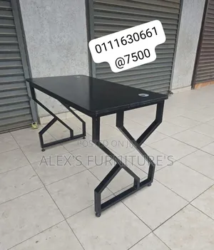 Office Chairs Combination With Office Desk