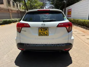 Honda Vezel 2016 White