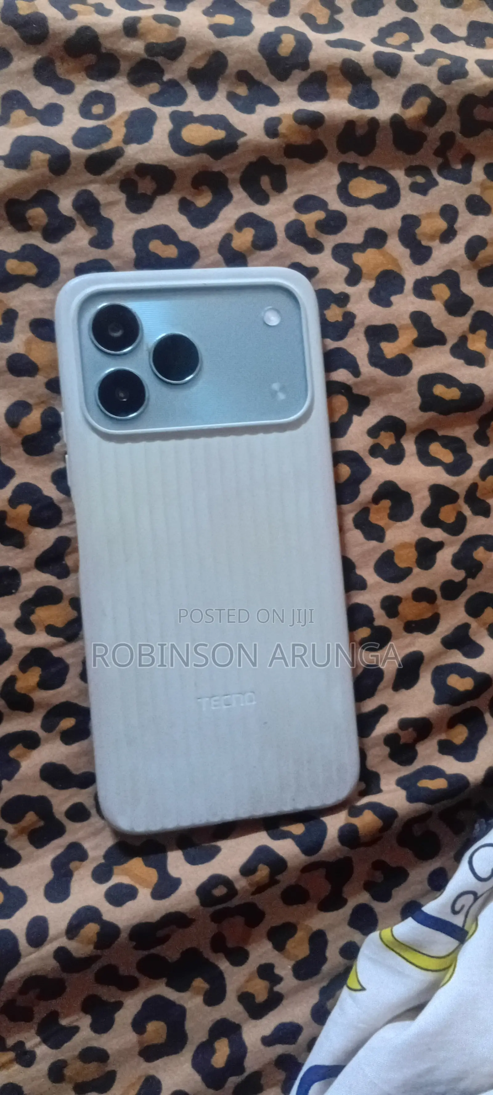 Tecno Spark 50 128 GB Silver
