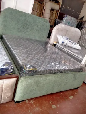 5×6 Green Velvet Upholstery Bed With Mattress