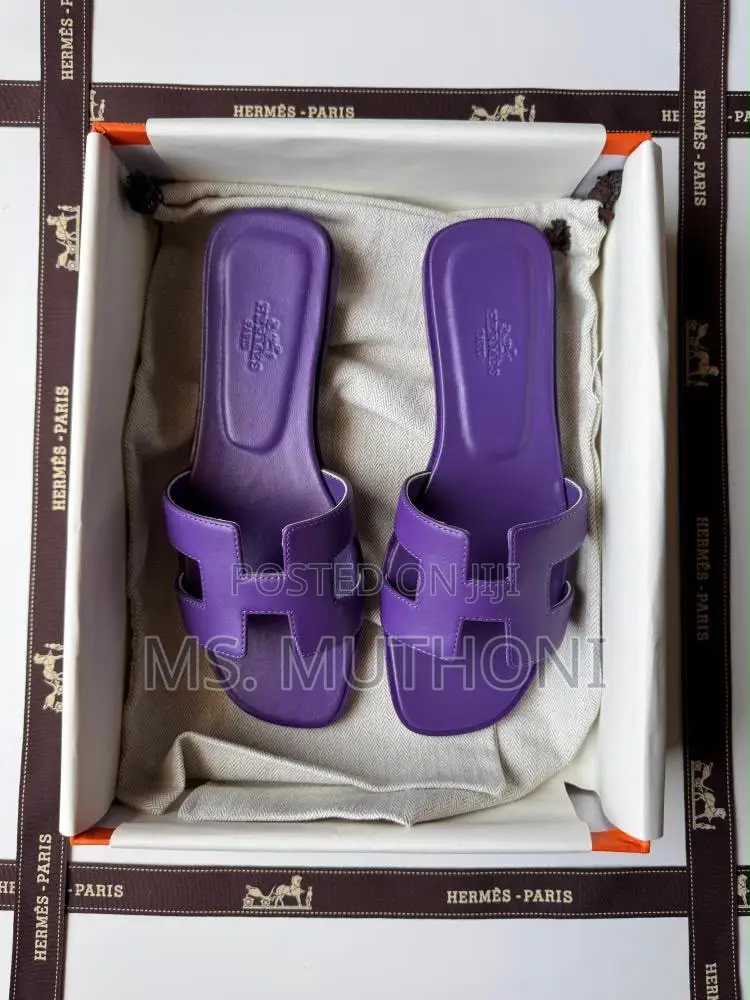 Fresh Drops !! Fully Boxed Ready to Gift Hermes Sandals Size 37-42