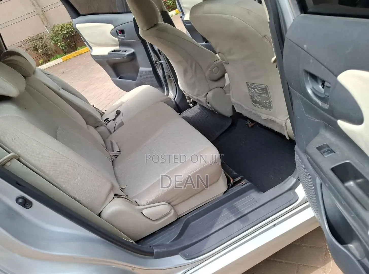 Toyota Wish 2013 Silver