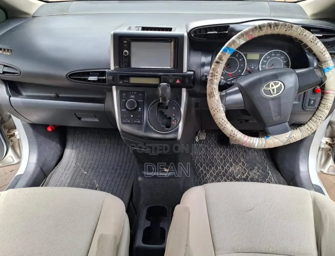 Toyota Wish 2013 Silver