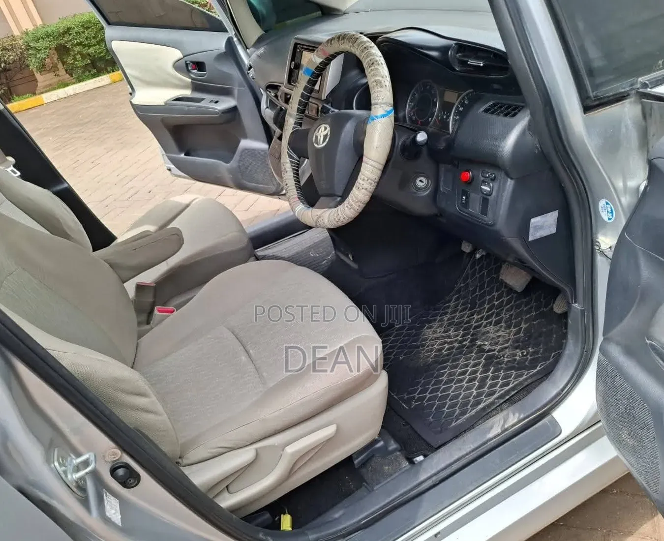 Toyota Wish 2013 Silver