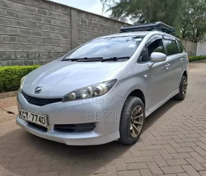 Toyota Wish 2013 Silver
