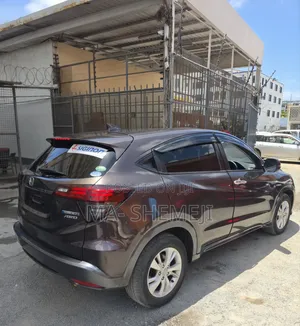 Honda Vezel 2019 Ivory