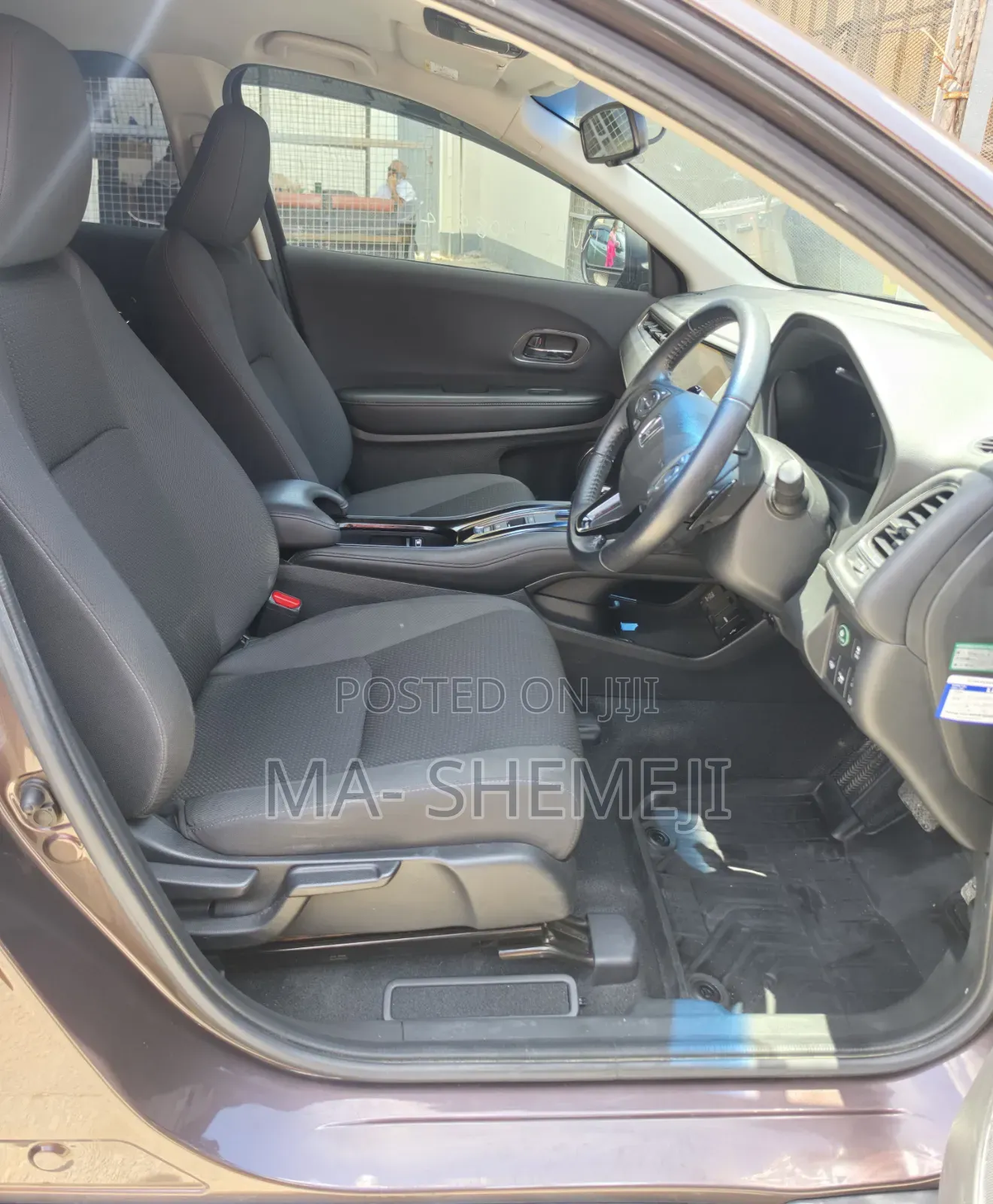 Honda Vezel 2019 Ivory