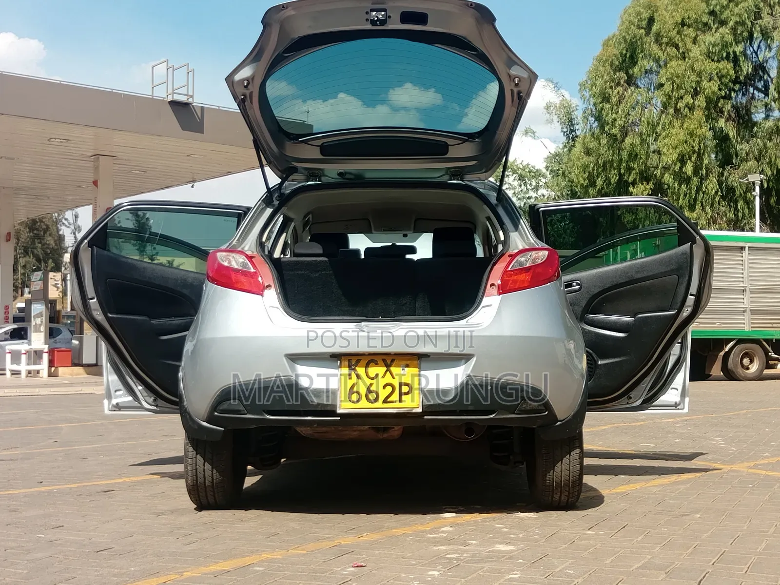 Mazda Demio 2012 Silver