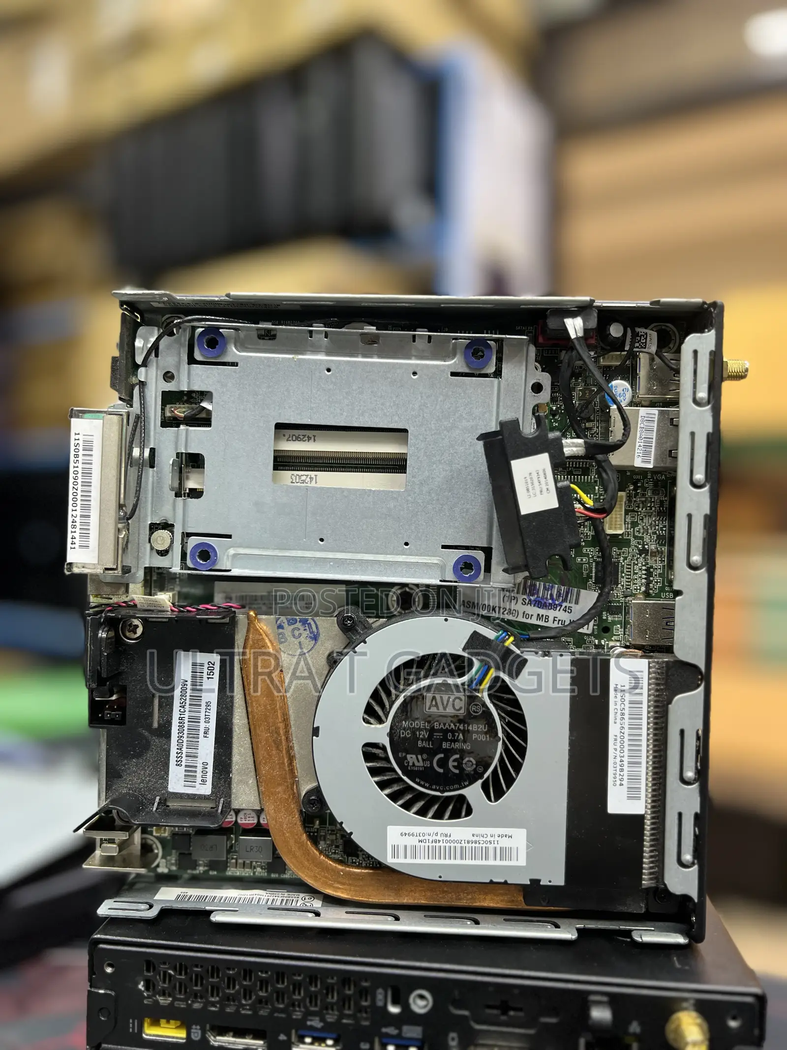 Desktop Computer Lenovo 8GB Intel Core i3 SSD 128GB
