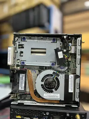Desktop Computer Lenovo 8GB Intel Core i3 SSD 128GB