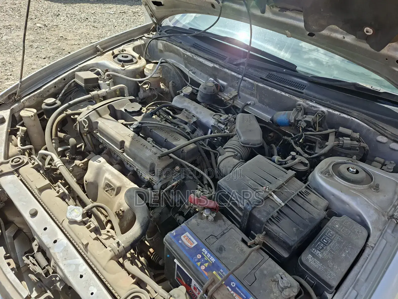 Mitsubishi Lancer 2000 Silver