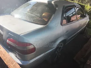 Toyota Corolla 2001 Silver