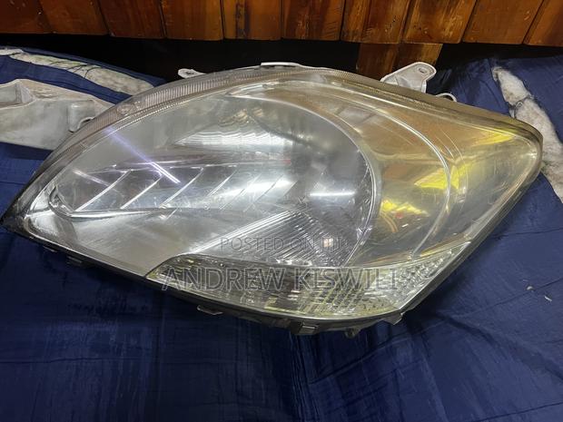 Toyota Belta Non Xenon Headlight