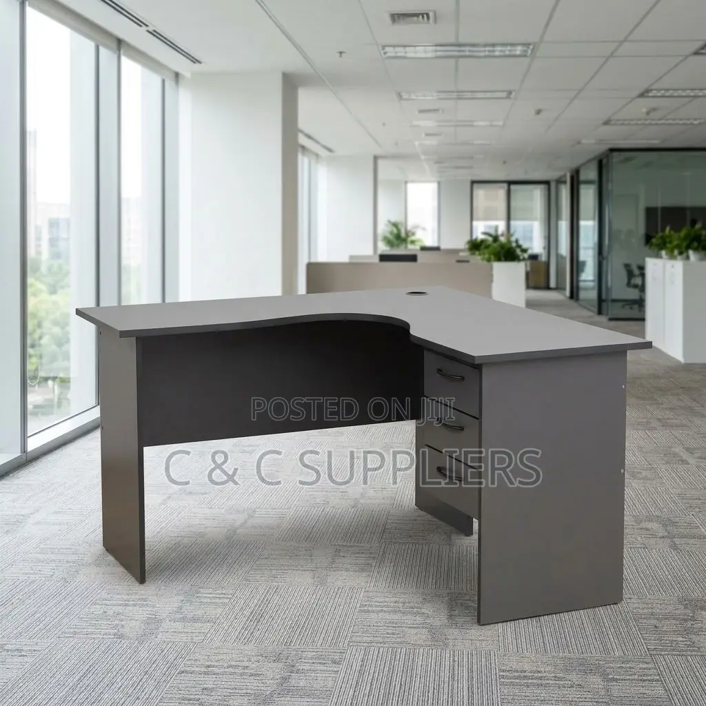 Advanced Curved Gaming Desk-120cm