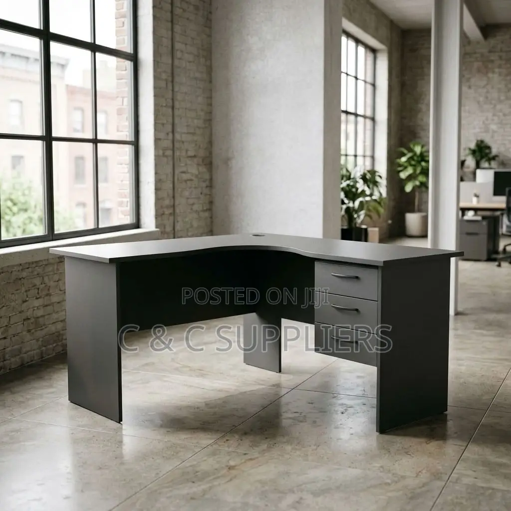 Advanced Curved Gaming Desk-120cm