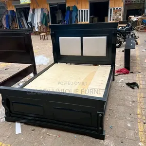 Black-Creqm Padding 4x6 Bed