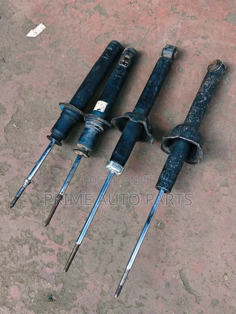 Honda CR-V RD1 Front Shock Absorbers